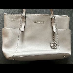 Michael Kors Jet Set Large Crossgrain Leather Tote